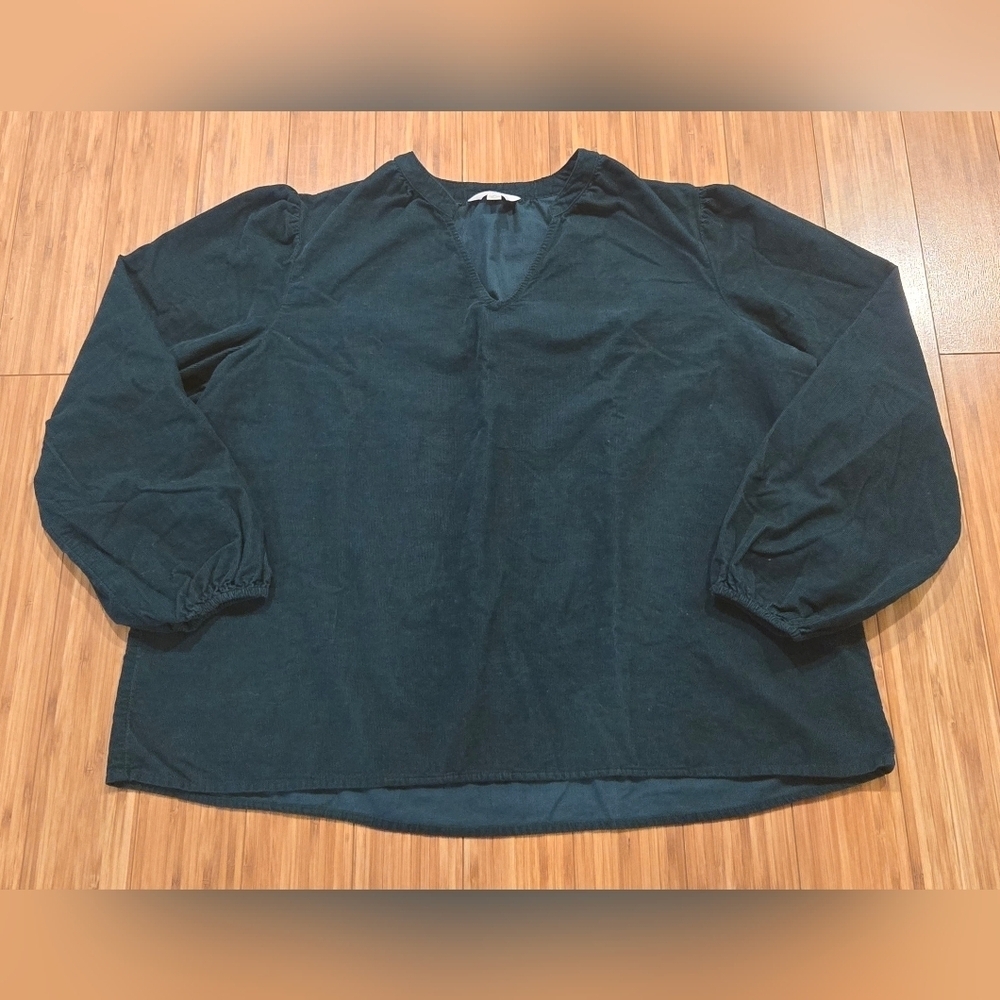 NWOT Time & Tru Dark Green Long Sleeve Top